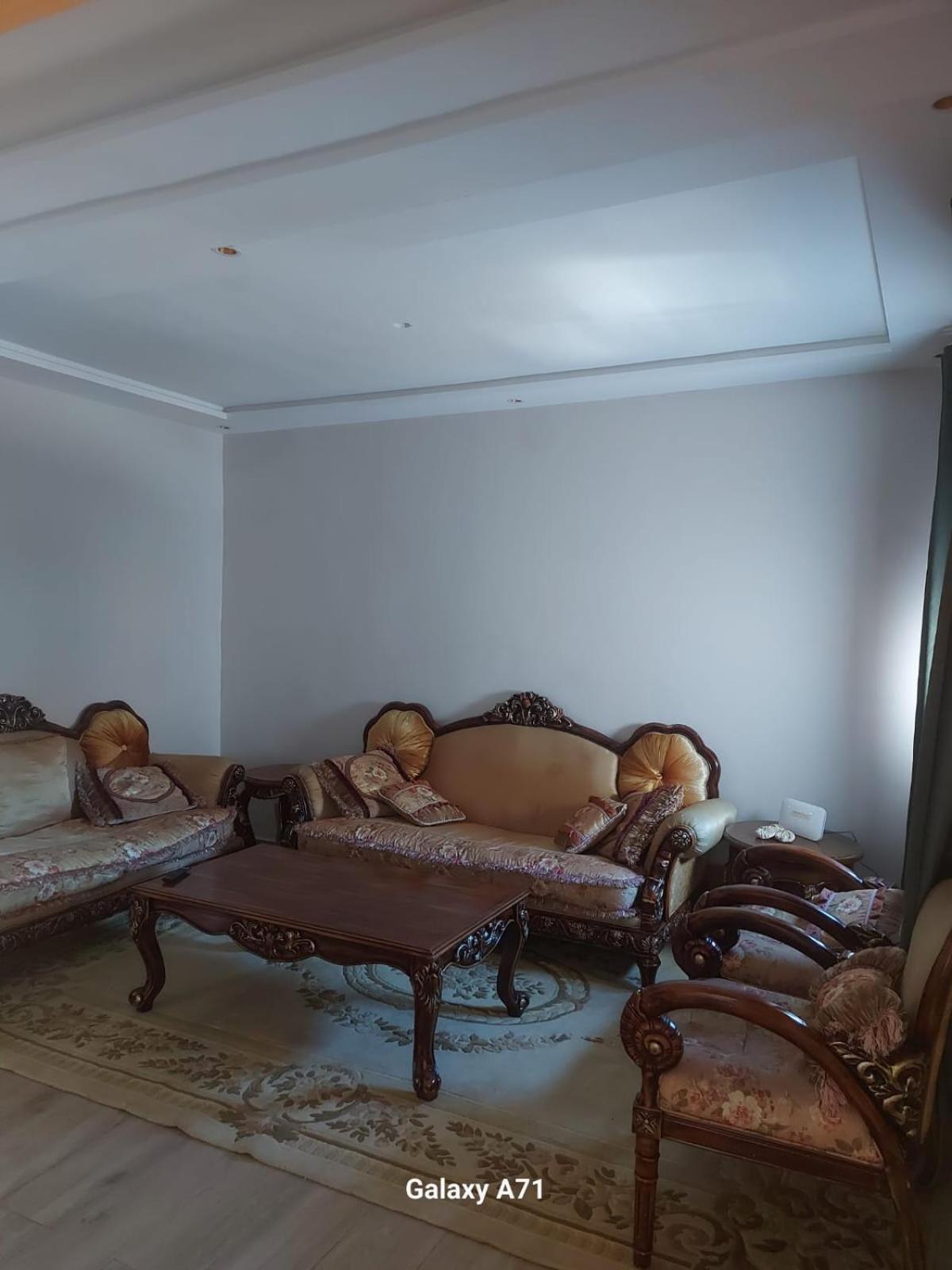 Appartement Est Nouveau Et Propre,au Centre Marrakech Marrakesh